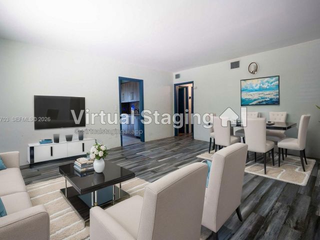 Продажа дома по адресу 13325 NE 10th Ave - фото 6333612