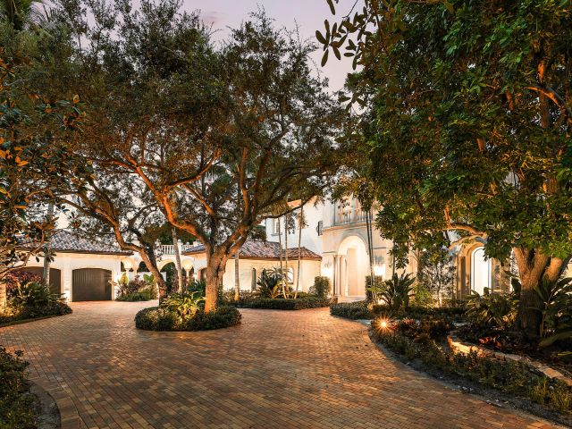 Продажа дома по адресу 2002 NW 4th Avenue - фото 6315397