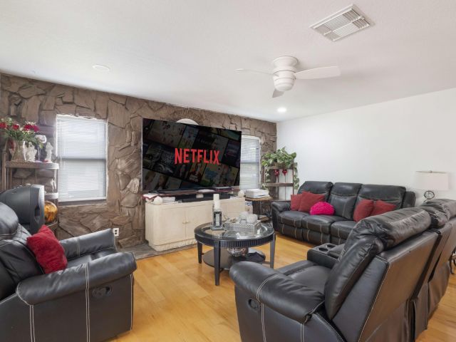 Продажа дома по адресу 13309 53rd Court N - фото 6319618