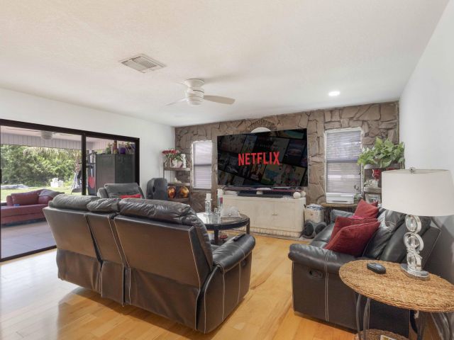 Продажа дома по адресу 13309 53rd Court N - фото 6319619