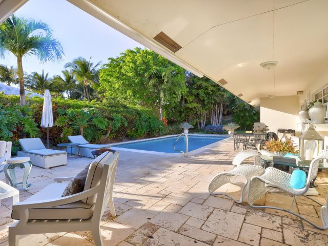 Дом в аренду по адресу 835 Canary Walk - фото 6315373