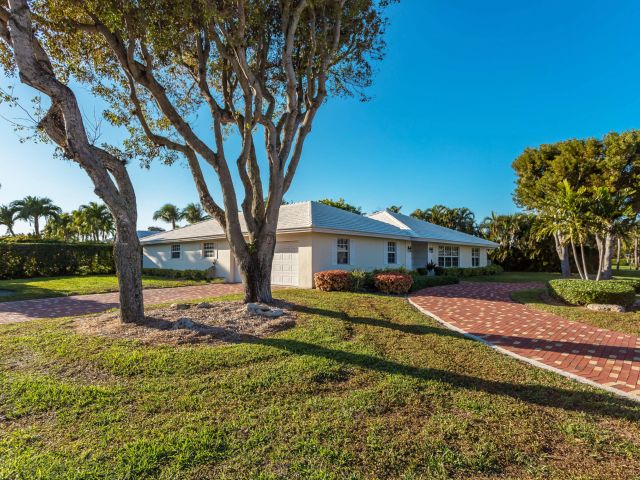 Дом в аренду по адресу 835 Canary Walk - фото 6315376