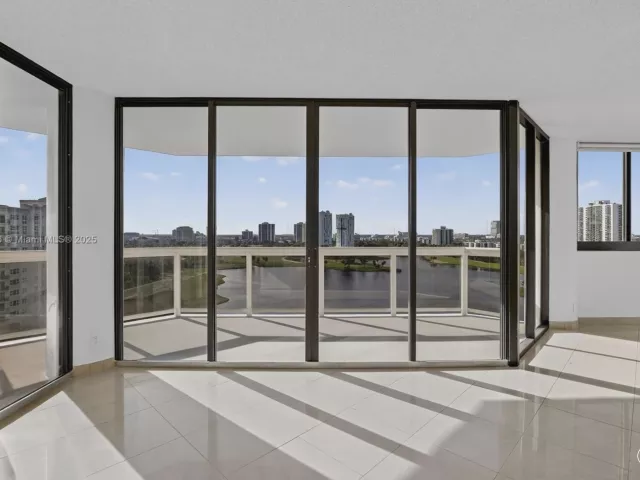 Продажа квартиры #1405 - фото 6330827