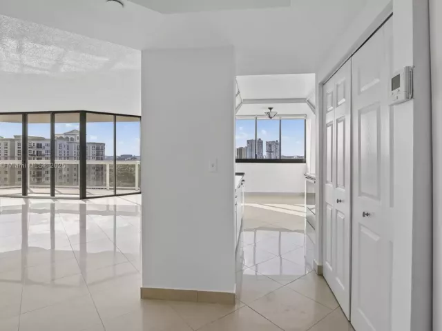 Продажа квартиры #1405 - фото 6330812