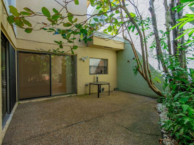 Дом в аренду по адресу 6090 Aloma Lane - фото 6391281