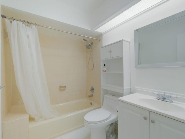 Дом в аренду по адресу 6090 Aloma Lane - фото 6391289