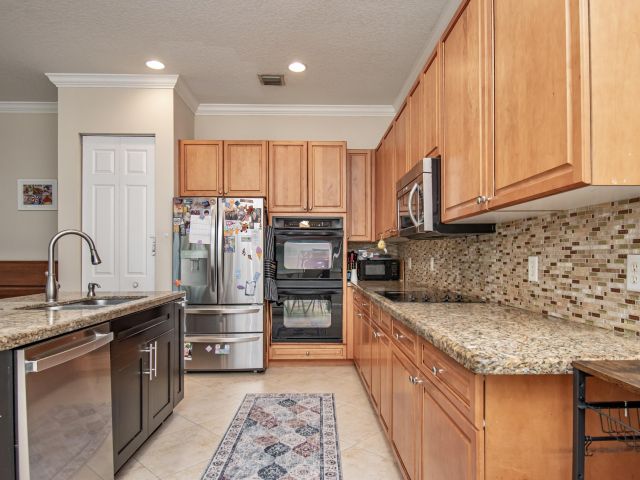 Продажа дома по адресу 9851 Palma Vista Way - фото 6688653