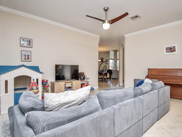 Продажа дома по адресу 9851 Palma Vista Way - фото 6688656