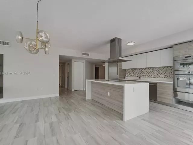 Продажа квартиры #4-1107 - фото 6324849