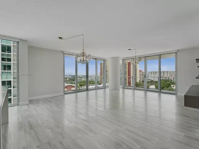 Продажа квартиры #4-1107 - фото 6324855