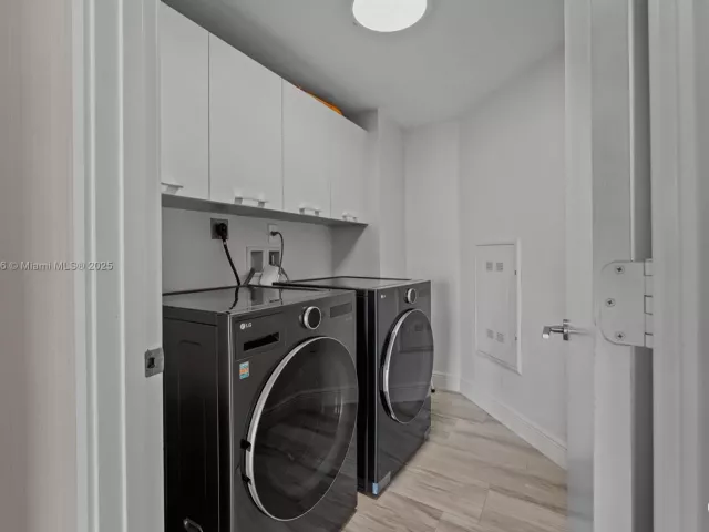 Продажа квартиры #4-1107 - фото 6324841