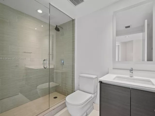 Продажа квартиры #4-1107 - фото 6324843