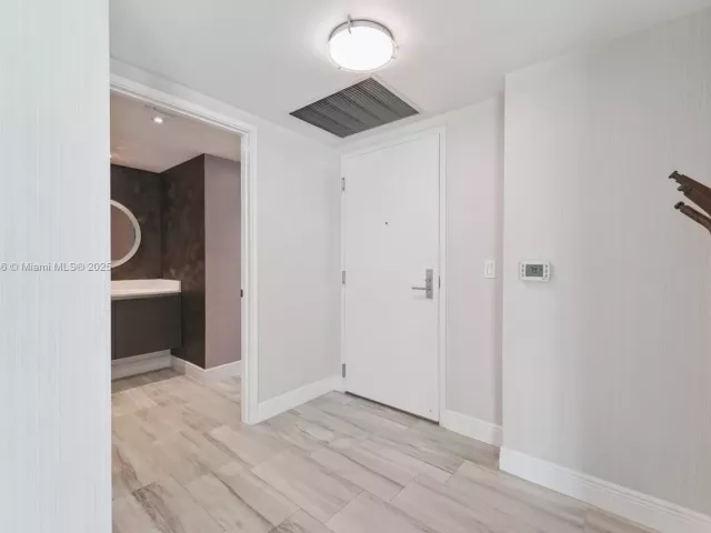 Продажа квартиры #4-1107 - фото 6324847