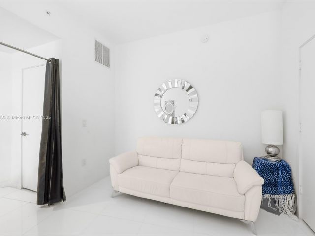 Продажа квартиры #1410 - фото 6332035