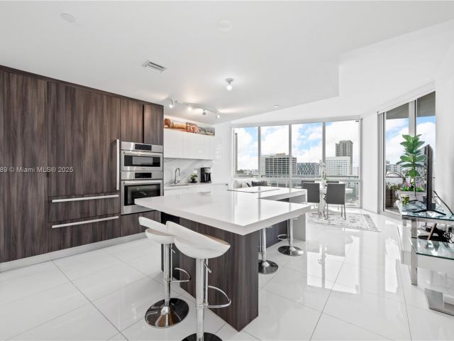 Продажа квартиры #1410 - фото 6332050