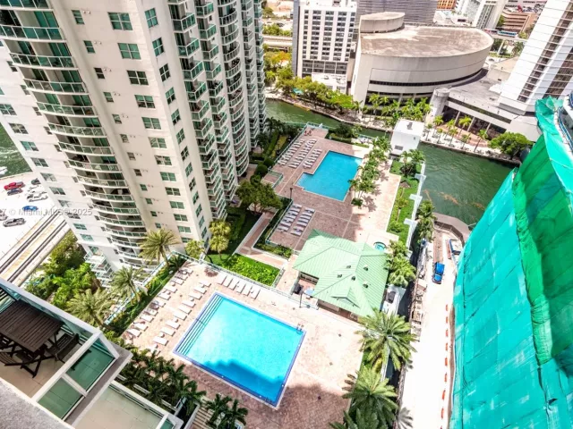 Продажа квартиры #1503 - фото 6757318