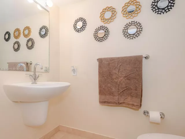 Продажа квартиры #1503 - фото 6757304