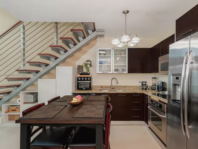 Продажа квартиры #1503 - фото 6757305