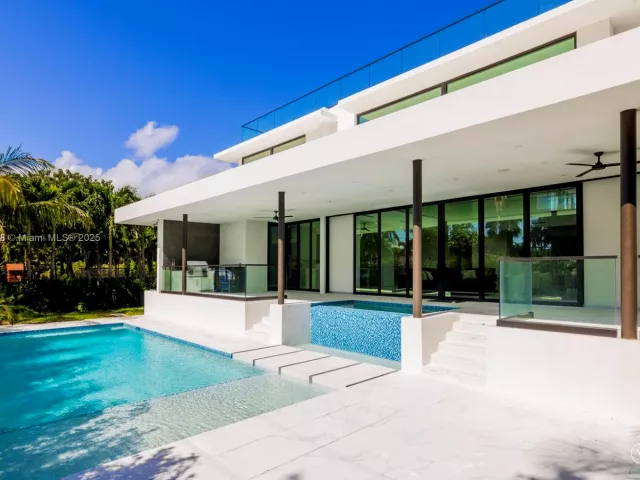 Дом в аренду по адресу 1248 NE 89th St - фото 6330239