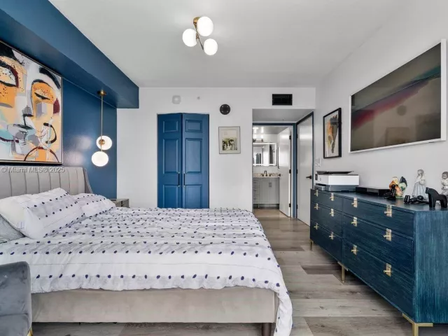 Продажа квартиры #2911 - фото 6357096