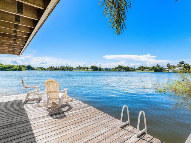 Дом в аренду по адресу 25 NW 24th Court - фото 6362647