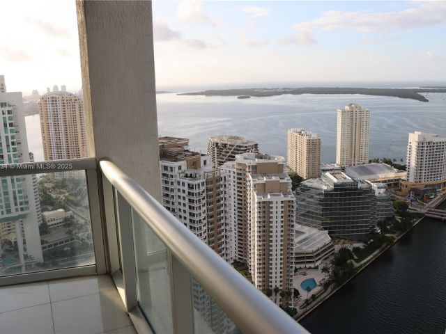 Продажа квартиры #4207 - фото 6324353