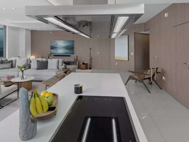 Продажа квартиры #2102 - фото 6335982