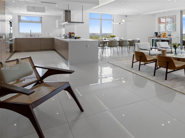 Продажа квартиры #2102 - фото 6335985