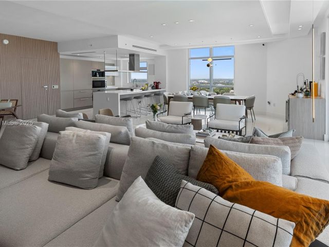 Продажа квартиры #2102 - фото 6335991