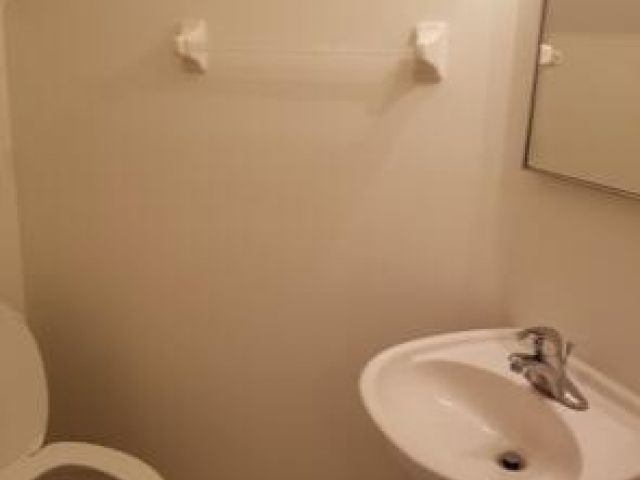 Дом в аренду по адресу 3256 Commodore Court - фото 6326314