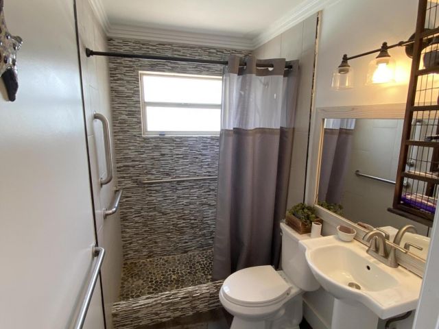 Продажа дома по адресу 124 SE 11th Street - фото 6337059