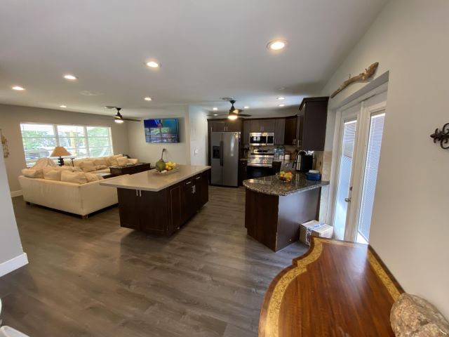 Продажа дома по адресу 124 SE 11th Street - фото 6337062