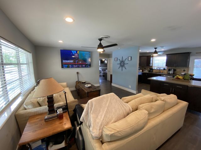 Продажа дома по адресу 124 SE 11th Street - фото 6337076