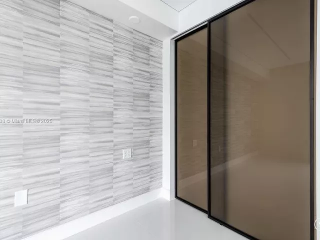 Продажа квартиры #4-1808 - фото 6348956