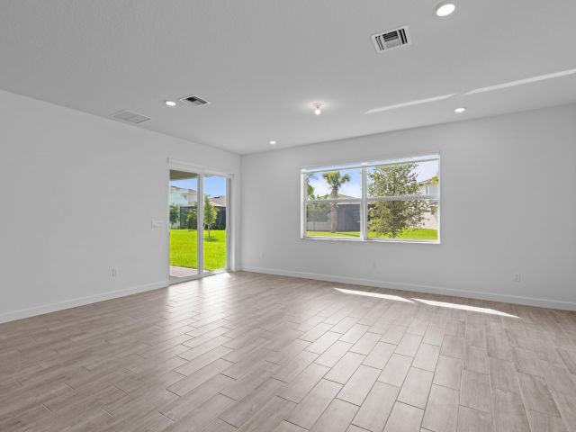 Дом в аренду по адресу 5742 Graceful Way - фото 6363291