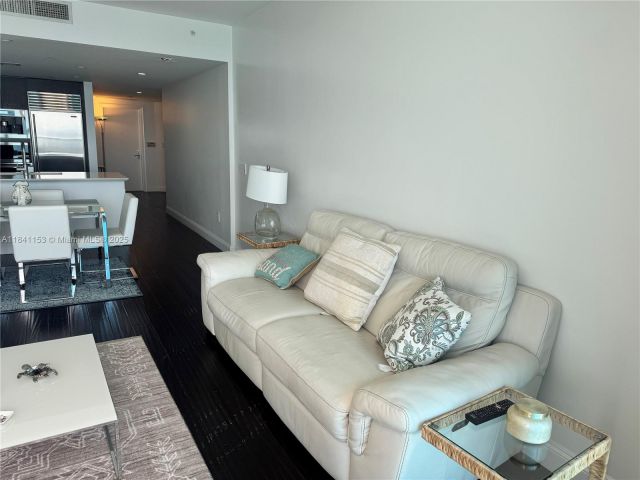 Продажа квартиры #1002 - фото 6327865