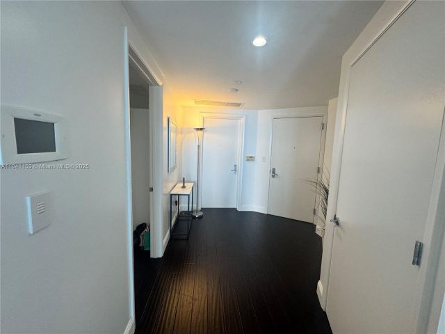 Продажа квартиры #1002 - фото 6327878