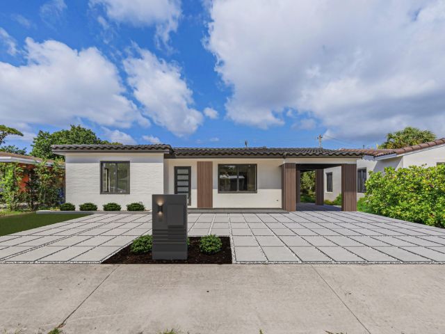 Продажа дома по адресу 1339 NE 15th Avenue - фото 6338998