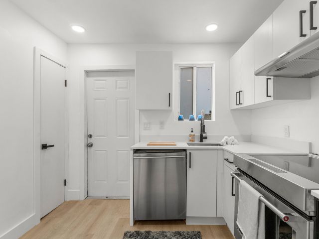 Продажа дома по адресу 114 NW 10th Avenue - фото 6767682