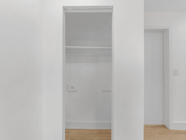 Продажа дома по адресу 114 NW 10th Avenue - фото 6767685