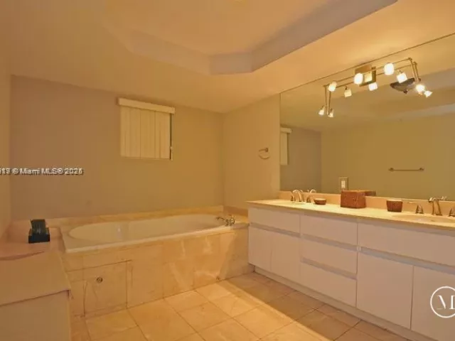 Продажа квартиры #602 - фото 6329464