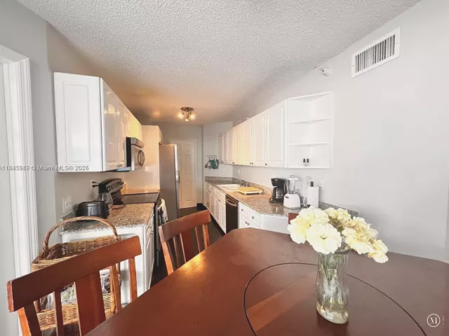 Продажа квартиры #602 - фото 6329457