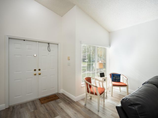 Продажа дома по адресу 370 SW 203rd Avenue - фото 6328488