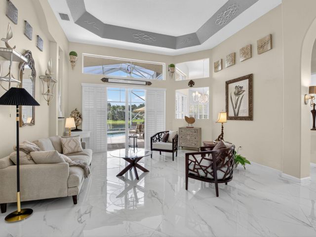 Продажа дома по адресу 13486 Barcelona Lake Circle - фото 6656958