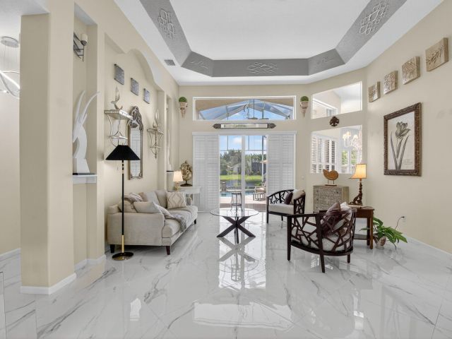 Продажа дома по адресу 13486 Barcelona Lake Circle - фото 6656959