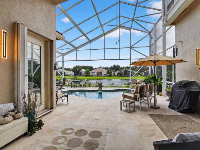 Продажа дома по адресу 13486 Barcelona Lake Circle - фото 6656969