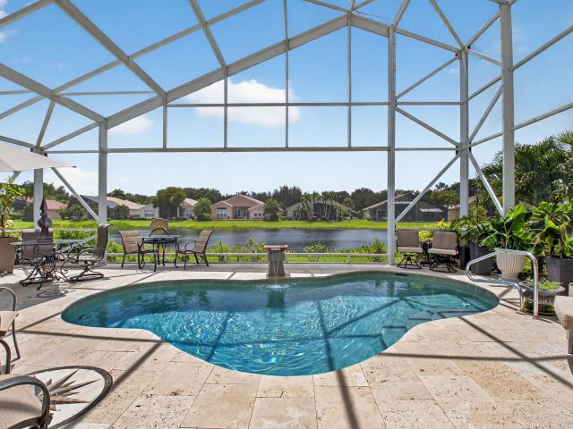 Продажа дома по адресу 13486 Barcelona Lake Circle - фото 6656972