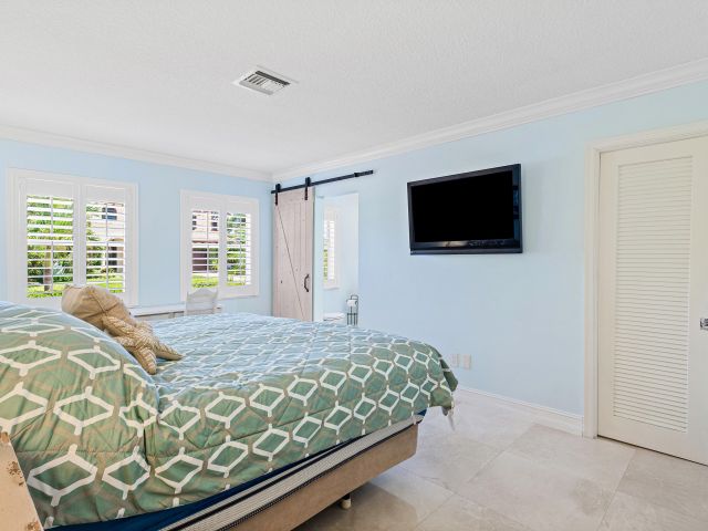 Продажа дома по адресу 808 Appleby Street - фото 6364657