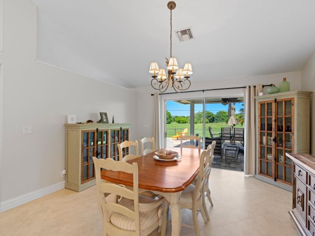 Дом в аренду по адресу 7598 Fairway Trail - фото 6365202