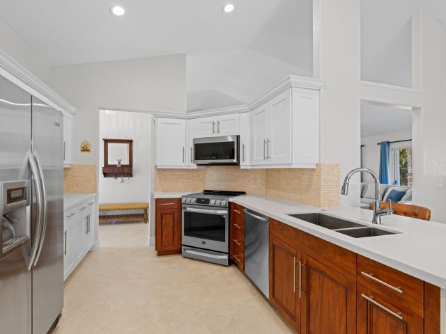 Дом в аренду по адресу 7598 Fairway Trail - фото 6365204